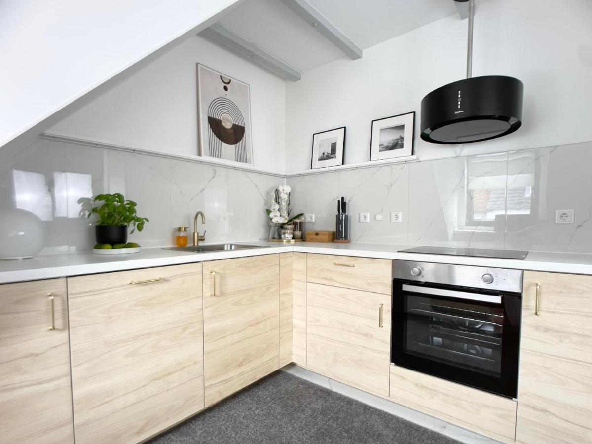 M-Style 04 Apartment Mit Balkon Und Gasgrill, 24H Self-Check-In, Free Parking, Netflix Nuremberg ภายนอก รูปภาพ