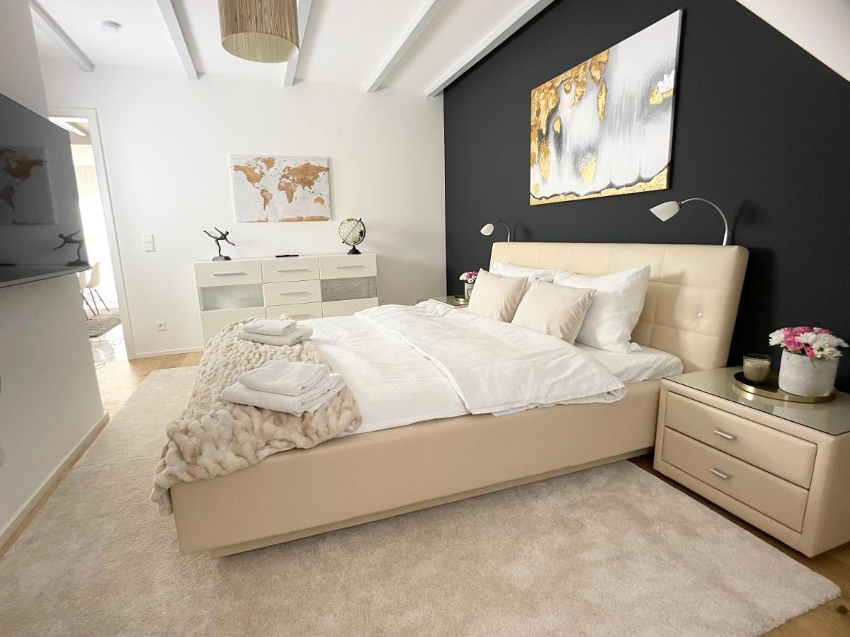 M-Style 04 Apartment Mit Balkon Und Gasgrill, 24H Self-Check-In, Free Parking, Netflix Nuremberg ภายนอก รูปภาพ