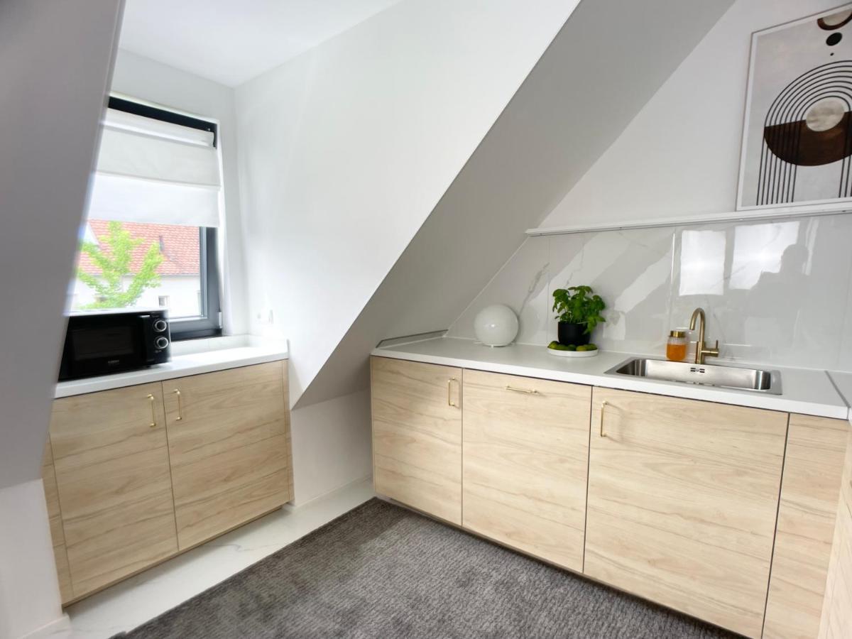 M-Style 04 Apartment Mit Balkon Und Gasgrill, 24H Self-Check-In, Free Parking, Netflix Nuremberg ภายนอก รูปภาพ