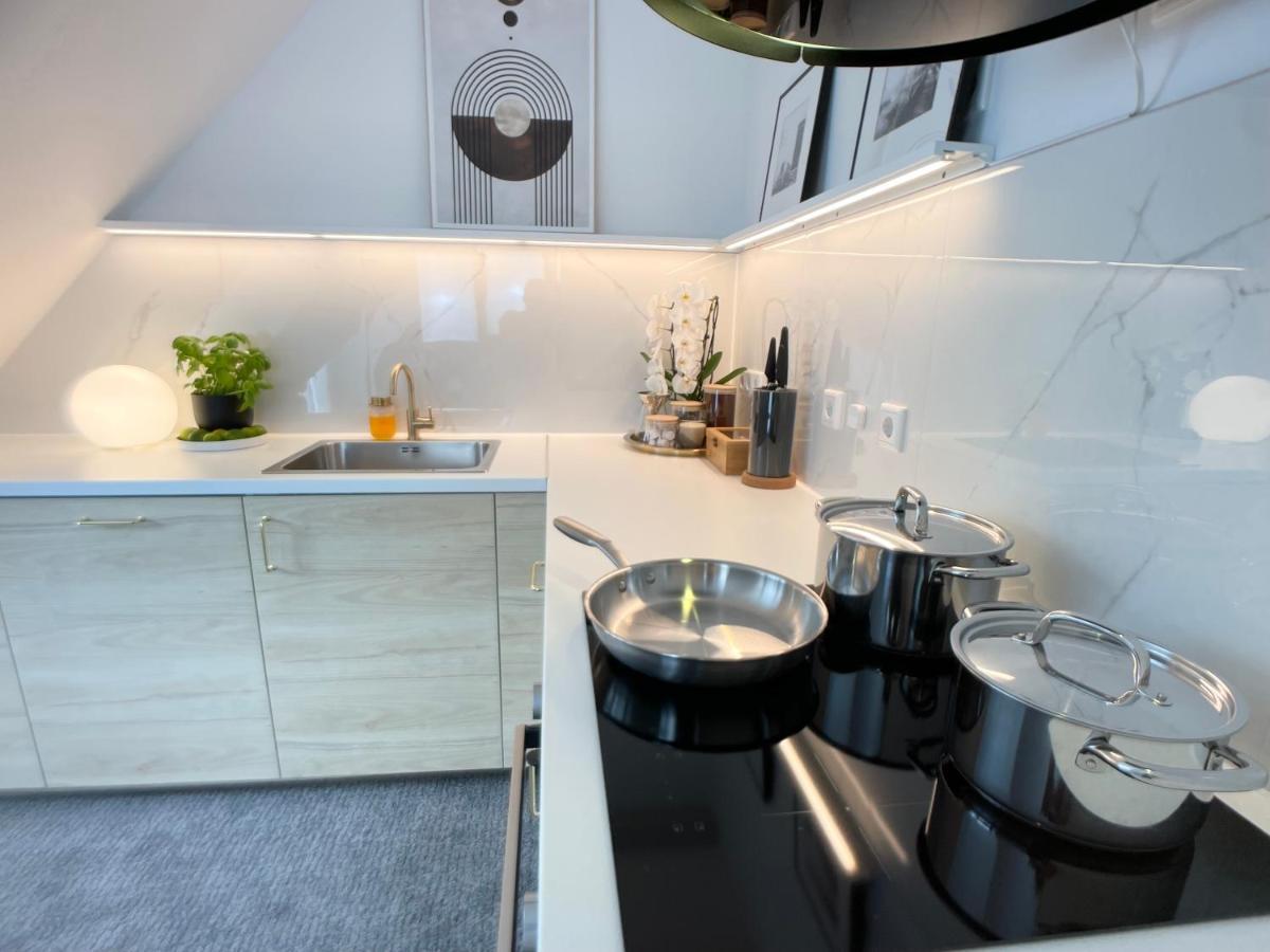 M-Style 04 Apartment Mit Balkon Und Gasgrill, 24H Self-Check-In, Free Parking, Netflix Nuremberg ภายนอก รูปภาพ